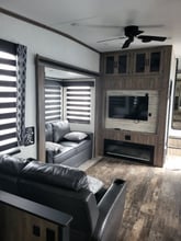 12004 47th Dr NE in Marysville, WA - Foto de edificio - Building Photo