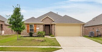 408 Stampede Ln in Princeton, TX - Building Photo