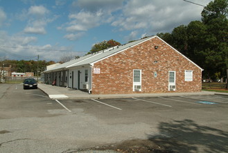 4912-4916 Old Brook Rd in Richmond, VA - Building Photo - Building Photo