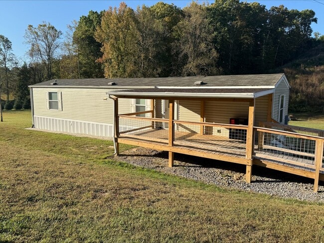 property at 2876 Democrat Rd