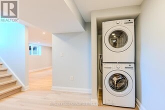 1337 Cedar St in Oshawa, ON - Building Photo - Building Photo
