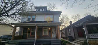 3329-3331 Boulevard Pl in Indianapolis, IN - Building Photo