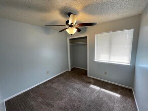 1603 Onion Creek Village Dr in Round Rock, TX - Building Photo - Building Photo