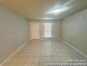1311 Hortencia Ave in San Antonio, TX - Building Photo - Building Photo