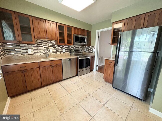 2845 Seminole Rd in Woodbridge, VA - Building Photo - Building Photo