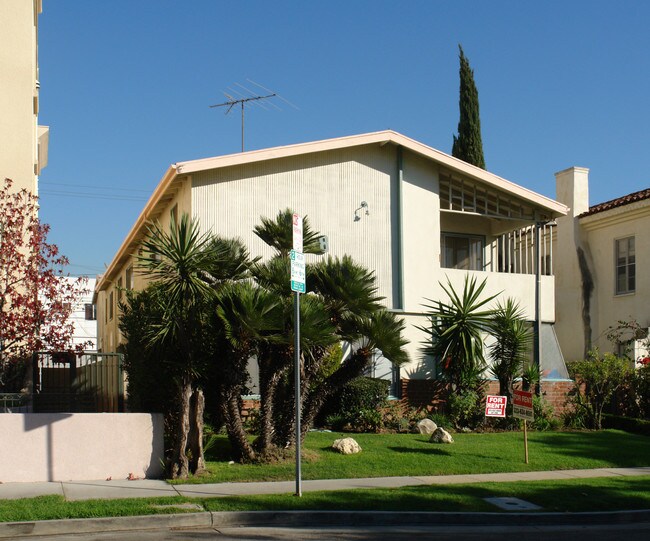 1108 S Clark Dr in Los Angeles, CA - Building Photo - Building Photo