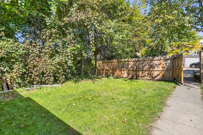 808 Steuben St in Pittsburgh, PA - Building Photo - Building Photo