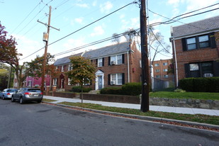 2508 N St SE in Washington, DC - Foto de edificio - Building Photo