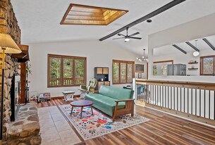 39 Spooks Branch Ext in Asheville, NC - Building Photo