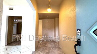 1055 4th St in Daytona Beach, FL - Building Photo - Building Photo