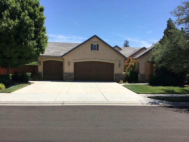 property at 1879 N Nicolette Ln