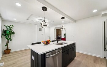 917 Reverdy Rd in Baltimore, MD - Building Photo - Building Photo