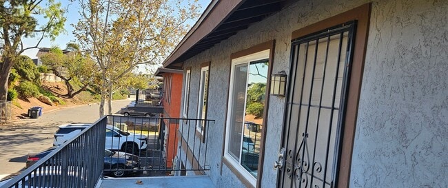 1656 Summertime Dr in El Cajon, CA - Building Photo - Building Photo