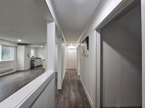 33900 Mayfair Ave in Abbotsford, BC - Foto de edificio - Building Photo