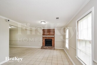 6560 Pine Top Cir N in Memphis, TN - Building Photo - Building Photo