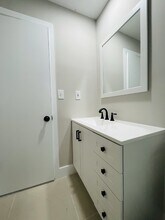 4432 E Riverside Dr in Ft. Myers, FL - Building Photo - Building Photo