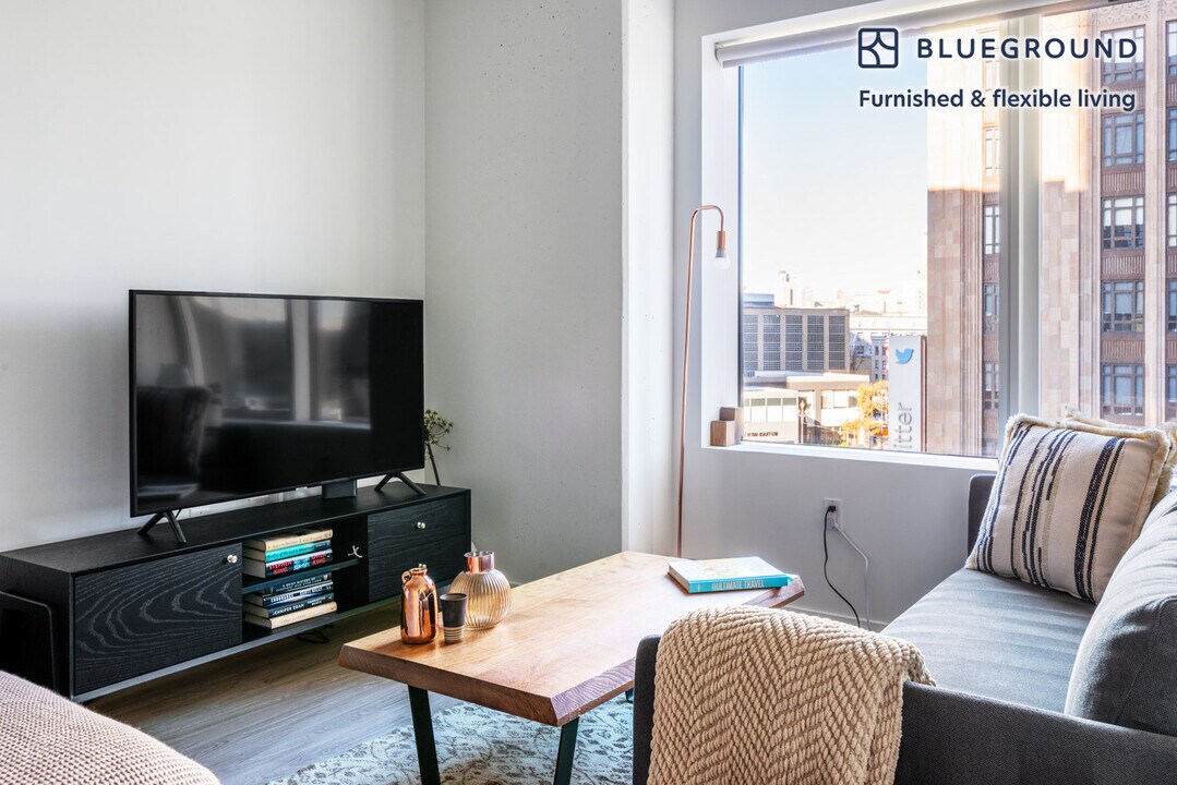 8 10th St in San Francisco, CA - Building Photo