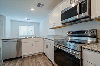 12347 Indigo Montage Rd in Las Vegas, NV - Foto de edificio - Building Photo