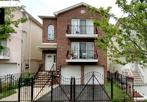 240 Clinton Pl in Newark, NJ - Building Photo