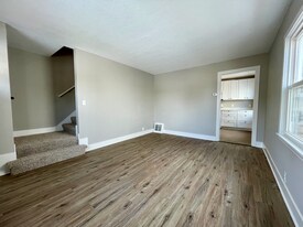 712 1st Ave S in South St. Paul, MN - Building Photo