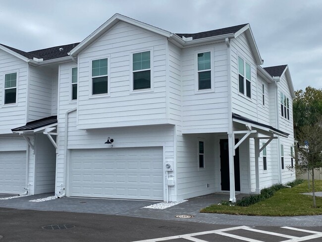 6235 S Manhattan Ave in Tampa, FL - Building Photo - Building Photo