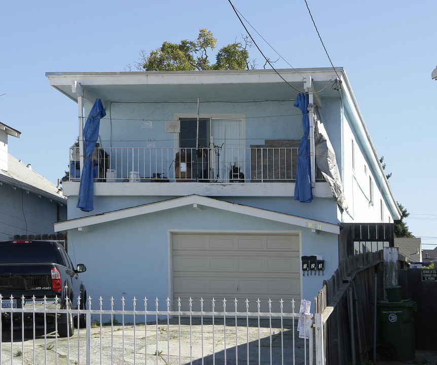 1818 E 22nd St in Oakland, CA - Building Photo