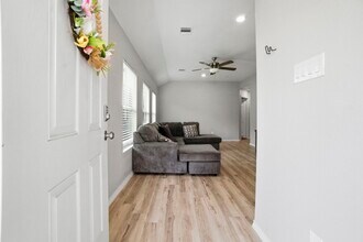 11036 N Lake Mist Ln in Willis, TX - Building Photo - Building Photo