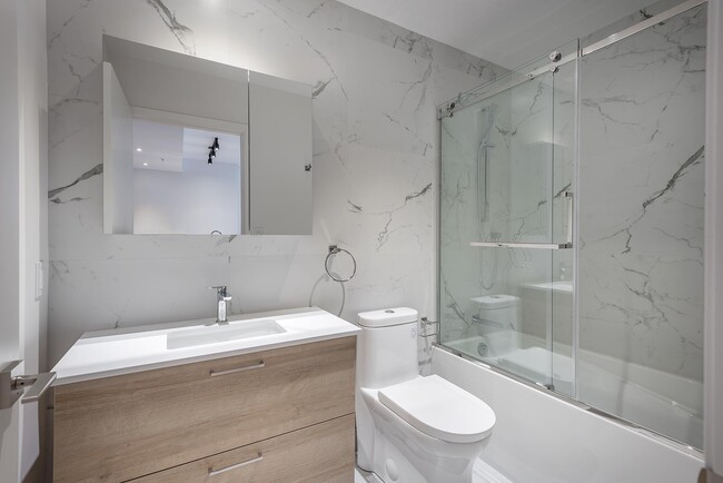 150 Rue du Séminaire in Montréal, QC - Building Photo - Building Photo