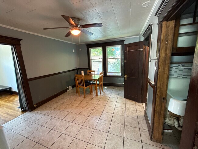 72 Paul St, Unit 2 in East Haven, CT - Building Photo - Building Photo