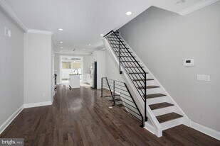 220 Cecil B. Moore Ave in Philadelphia, PA - Building Photo