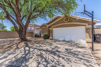 15824 N 33rd Pl in Phoenix, AZ - Building Photo - Building Photo