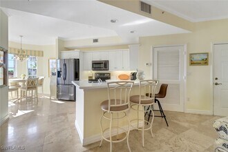 451 Bayfront Pl in Naples, FL - Building Photo - Building Photo