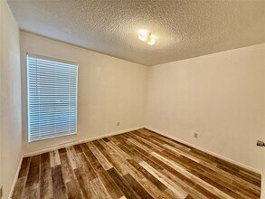 1500 Bay Area Blvd in Houston, TX - Building Photo - Building Photo