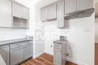 5228 Repetto Ave in East Los Angeles, CA - Building Photo - Building Photo