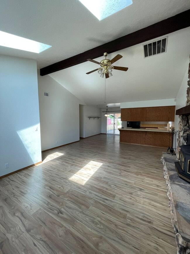 4751 Scott Way in Eureka, CA - Building Photo - Building Photo