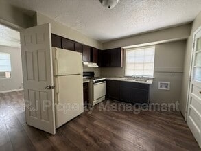 2968 Lark Rd in Memphis, TN - Building Photo - Building Photo