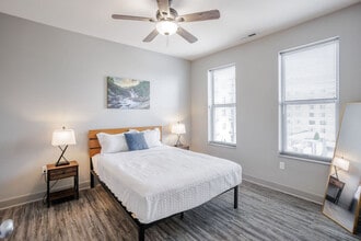 121 E Freedom Way in Cincinnati, OH - Building Photo - Building Photo