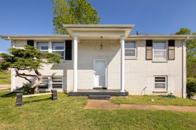 property at 4718 Richards Ct