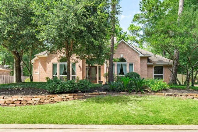 property at 2 Candlenut Pl
