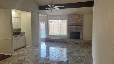 23518 Whispering Willow Dr in Spring, TX - Building Photo - Building Photo