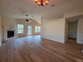 6204 Pomeral Summit St in Milton, FL - Building Photo - Building Photo