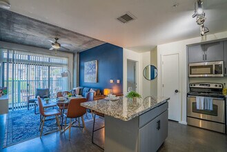 333 E Roosevelt St in Phoenix, AZ - Building Photo - Building Photo