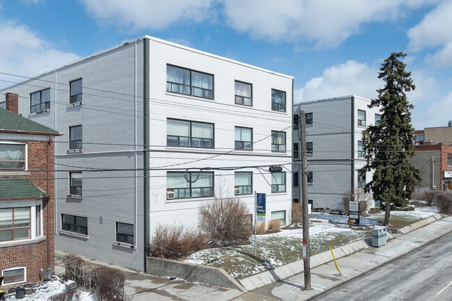 2040 EGLINTON AVE W in Toronto, ON - Building Photo - Building Photo