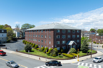 Lincoln Apartments in Malden, MA - Building Photo - Primary Photo