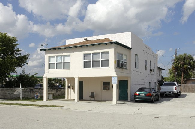 533 43rd St in West Palm Beach, FL - Building Photo - Building Photo