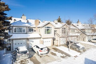 914 20 St SE in Calgary, AB - Building Photo