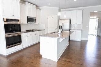 308 Orchard Trail in Canton, GA - Building Photo - Building Photo