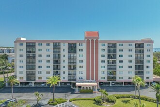 Imperial Cove Condominiums in Clearwater, FL - Building Photo - Building Photo