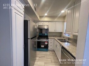 6155 Reseda Blvd in Los Angeles, CA - Building Photo - Building Photo