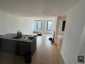 NORTHERN BOULEVARD in Queens, NY - Building Photo - Building Photo